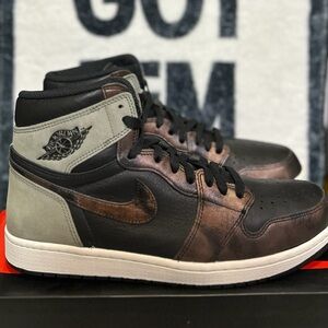 Jordan 1  High Patina